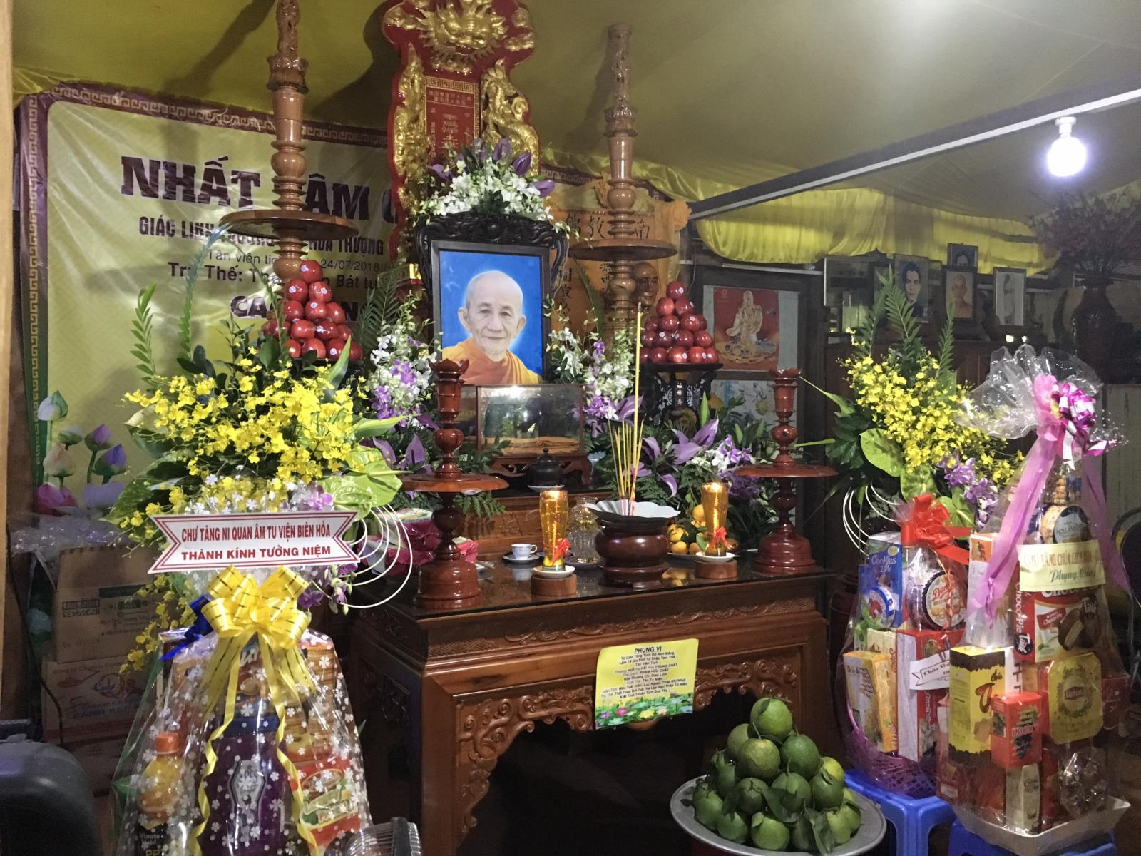 LỄ CÚNG TIÊN THƯỜNG BÁCH NHẬT TRAI TUẦN CỐ TRƯỞNG LÃO HÒA THƯỢNG thượng HUỆ hạ Hải