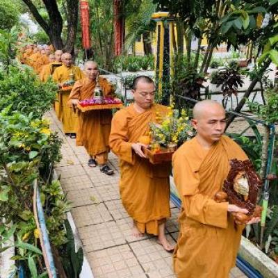 Lễ Cung Nghinh và An Vị Xá Lợi Đức Hòa Thượng Tôn Sư Hòa Thượng thượng THIỆN hạ PHƯỚC