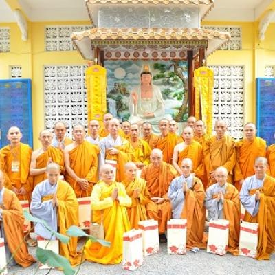 Tân Tỳ Kheo, Tỳ kheo ni lễ Tổ tại Tổ Đình Quan Âm Tu Viện
